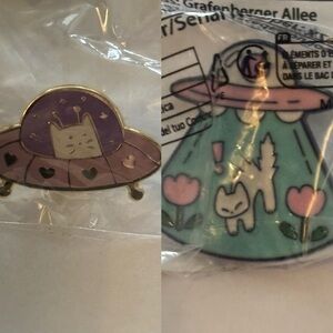💥4/$20💥 2pc UFO Cat Enamel Pin Set